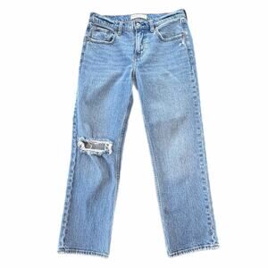 Abercrombie & Fitch EXTRA SHORT 90s Straight Mid Rise Distressed Denim Jeans